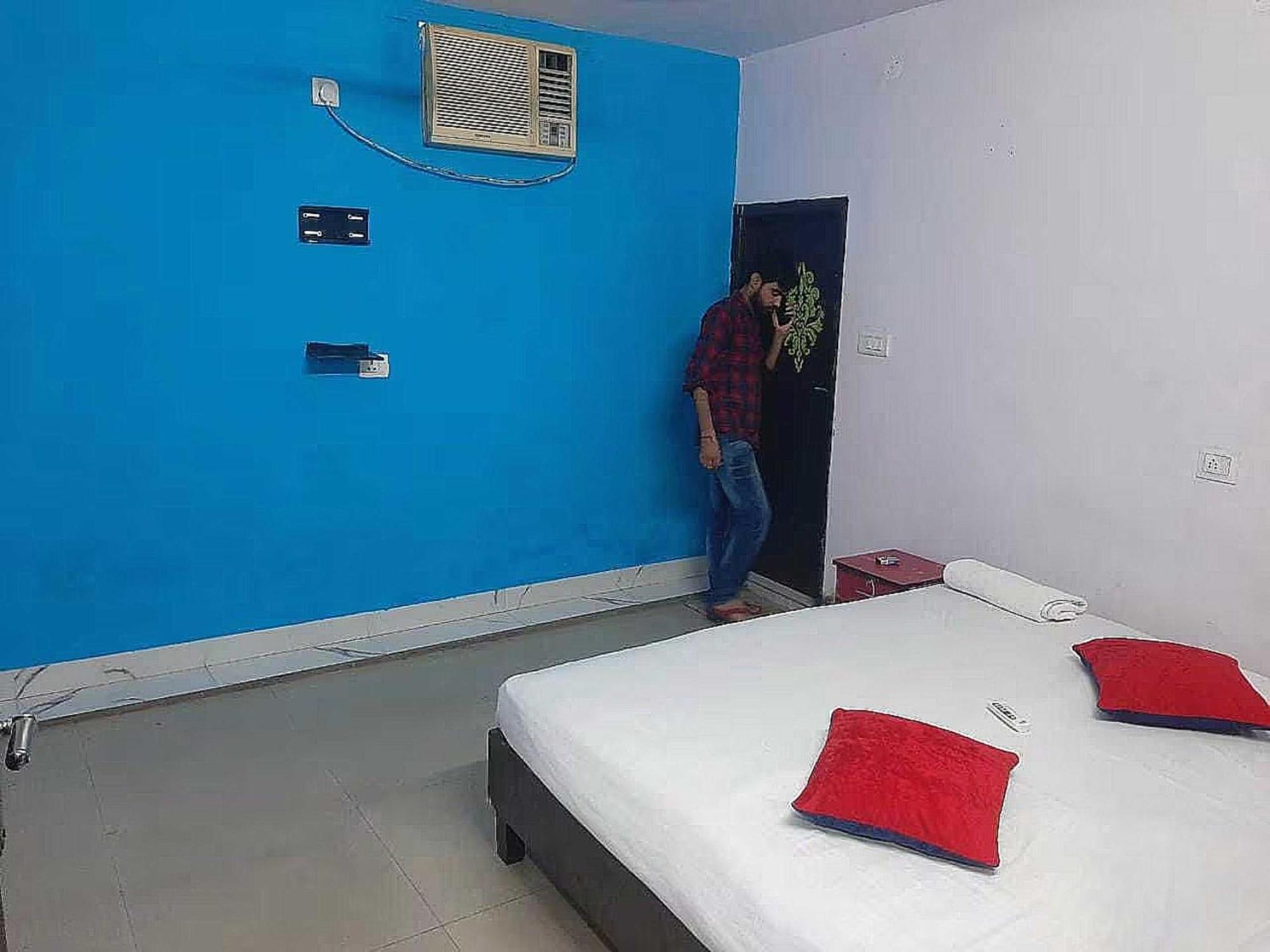 Hotel O Rl Residency Ghaziabad Buitenkant foto